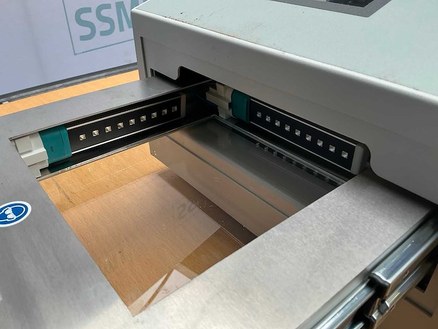 Cloeren technology ct ultra vilibo 4.1 ultraviolet hardener voor acrylaten - afbeelding 2 van  9