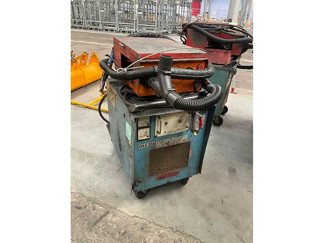 Cloos glc 316 mobiel mig/mag lasapparaat - afbeelding 8 van  15