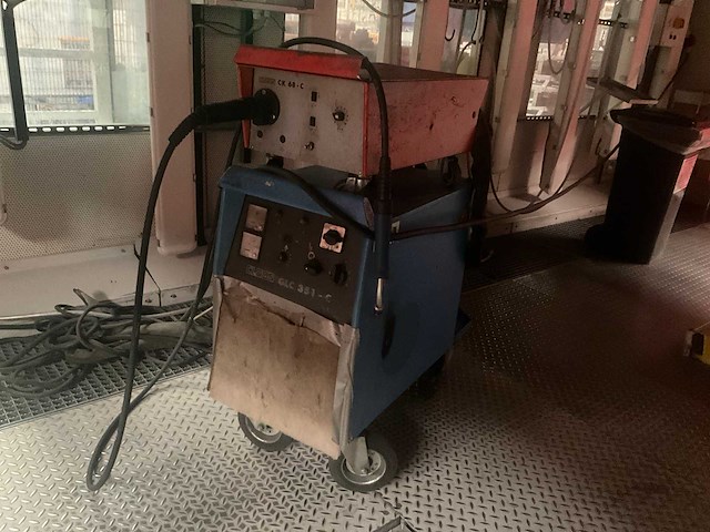 Cloos glc 351-c mobiel mig/mag lasapparaat - afbeelding 8 van  13