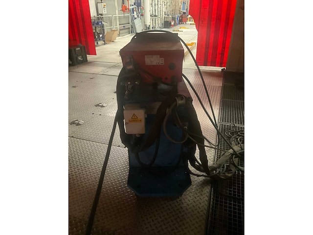 Cloos glc 351-c mobiel mig/mag lasapparaat - afbeelding 12 van  13