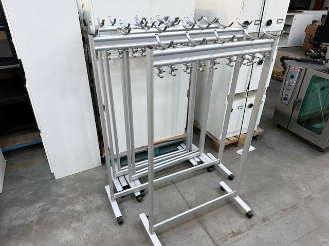 Clothes hangers (6x) - afbeelding 1 van  3