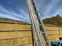 Clovan 3m50 uitschuifbaar tot 10 meter ladder en trap - afbeelding 3 van  4