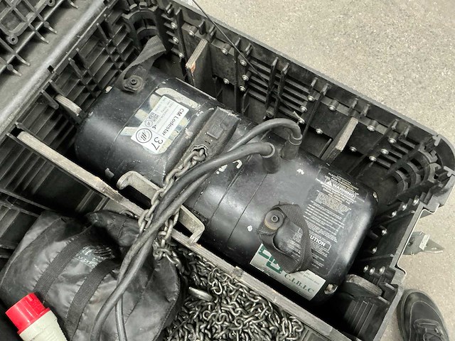 Cm lodestar 500kg elektrische kettingtakel (2x) - afbeelding 2 van  8