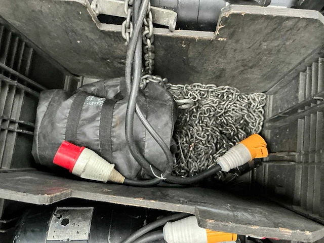 Cm lodestar 500kg elektrische kettingtakel (2x) - afbeelding 7 van  8