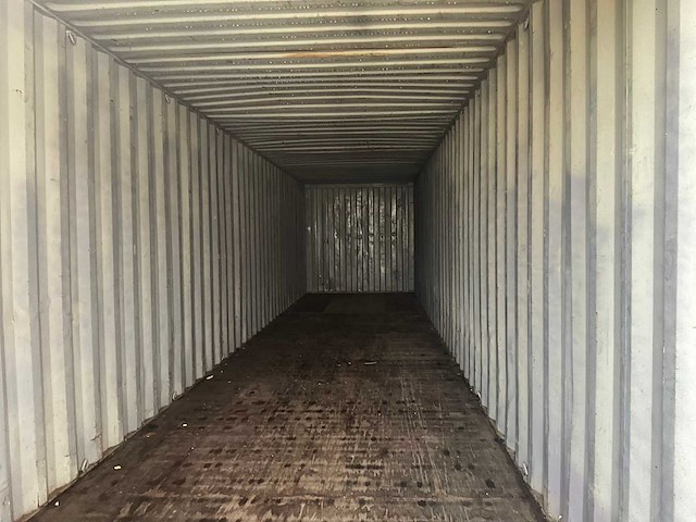 Cmc zeecontainer - afbeelding 13 van  13