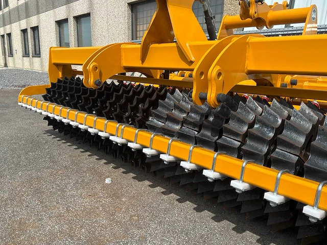 Cmg - rolstoppelcultivator / graslandgrondplukker - graslandreparatie - 2024 - afbeelding 9 van  18