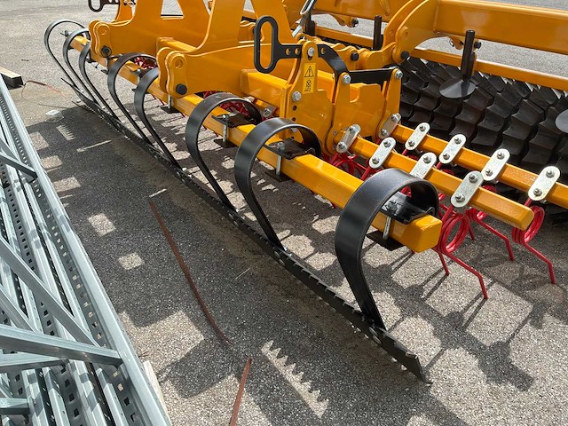 Cmg - rolstoppelcultivator / graslandgrondplukker - graslandreparatie - 2024 - afbeelding 2 van  18