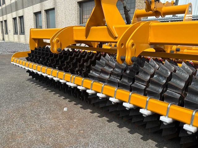 Cmg - rolstoppelcultivator / graslandgrondplukker - graslandreparatie - 2024 - afbeelding 8 van  18
