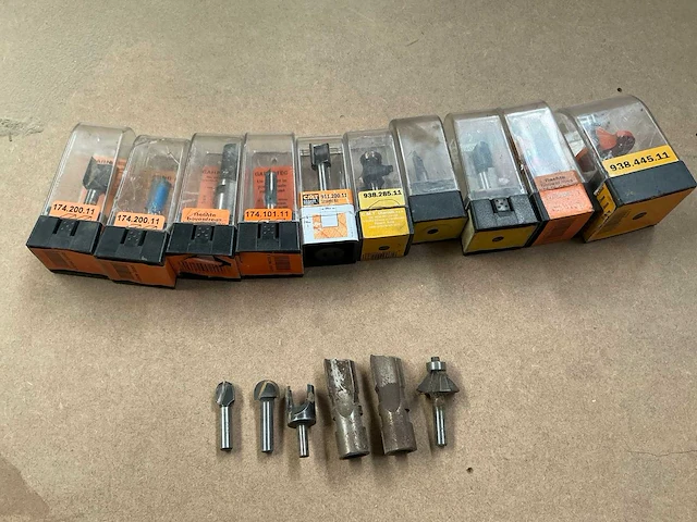 Cmt diverse frezen (16x) - afbeelding 1 van  4