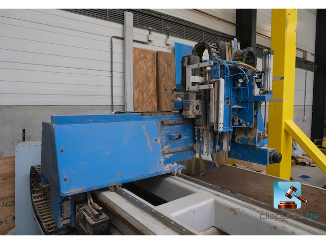Cnc-bewerkingscentrum - afbeelding 14 van  20