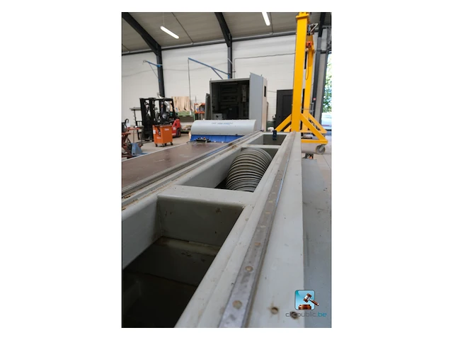 Cnc-bewerkingscentrum - afbeelding 17 van  20