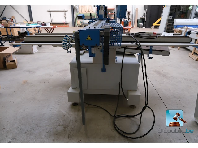 Cnc-bewerkingsmachine - afbeelding 7 van  17