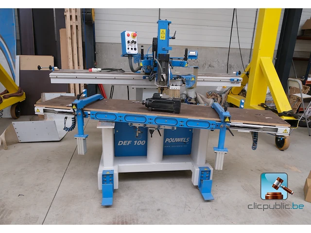 Cnc-bewerkingsmachine - afbeelding 1 van  17