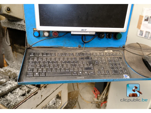 Cnc-freesmachine - afbeelding 8 van  18