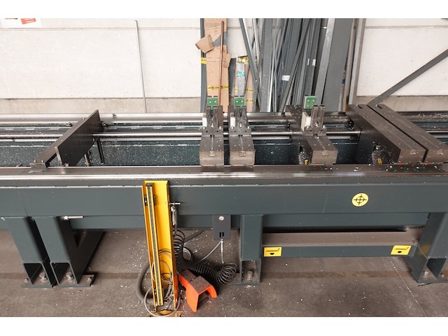 Cnc machine elumatec - afbeelding 25 van  26
