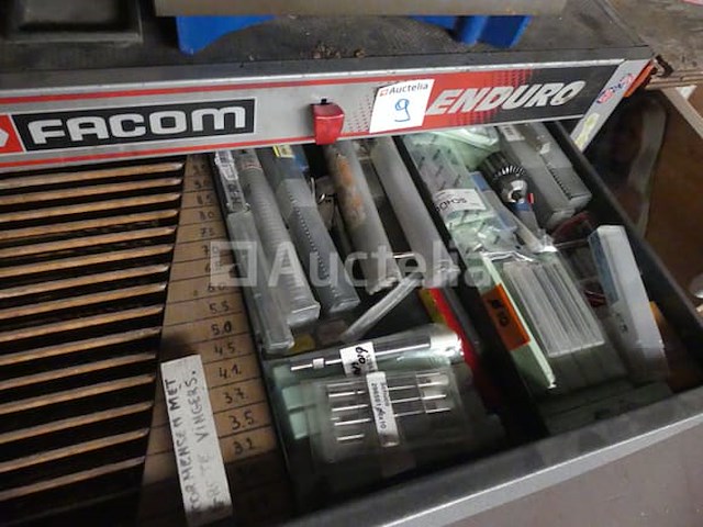 Cnc-machines voor schuco 300 aluminium frames - afbeelding 2 van  16