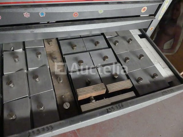 Cnc-machines voor schuco 300 aluminium frames - afbeelding 5 van  16