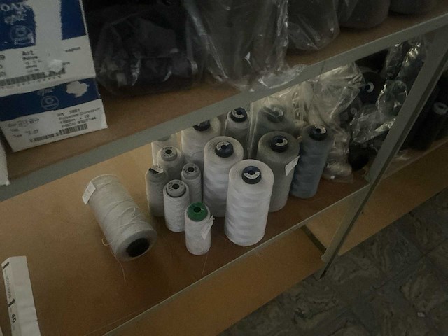 Coats partij garen - afbeelding 2 van  10