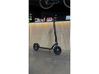 Cobb (nieuw) - e-step - scooter - afbeelding 1 van  5