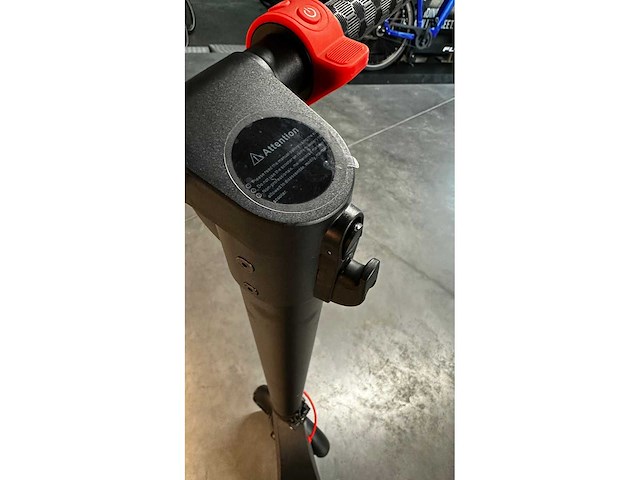 Cobb (nieuw) - e-step - scooter - afbeelding 3 van  4