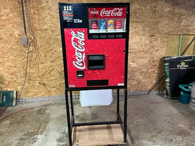 Coca cola verkoopautomaat - afbeelding 1 van  10