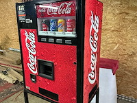 Coca cola verkoopautomaat - afbeelding 4 van  10