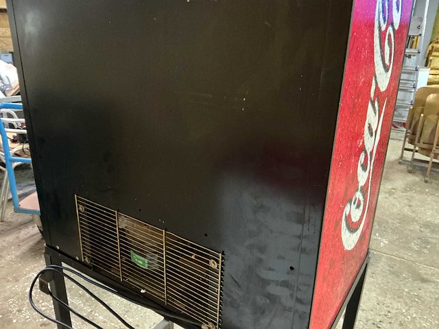 Coca cola verkoopautomaat - afbeelding 7 van  10