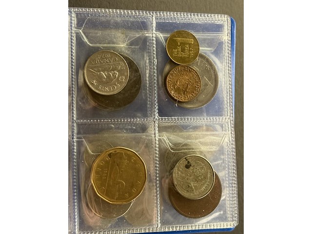 Coin album blauw met diverse munten - afbeelding 2 van  7