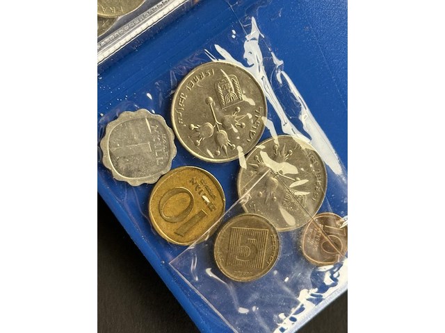 Coin album blauw met diverse munten - afbeelding 7 van  7