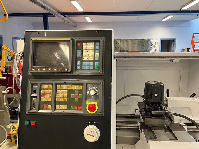 Colchester - cnc 1000 - cnc-draaibank - afbeelding 3 van  10