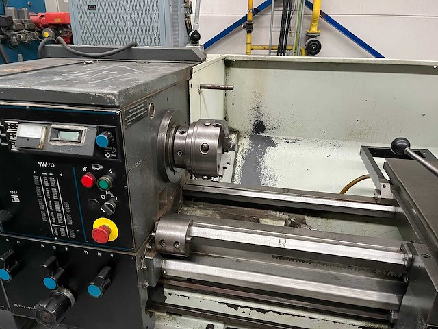 Colchester - master 3250 - universele draaibank - afbeelding 5 van  7