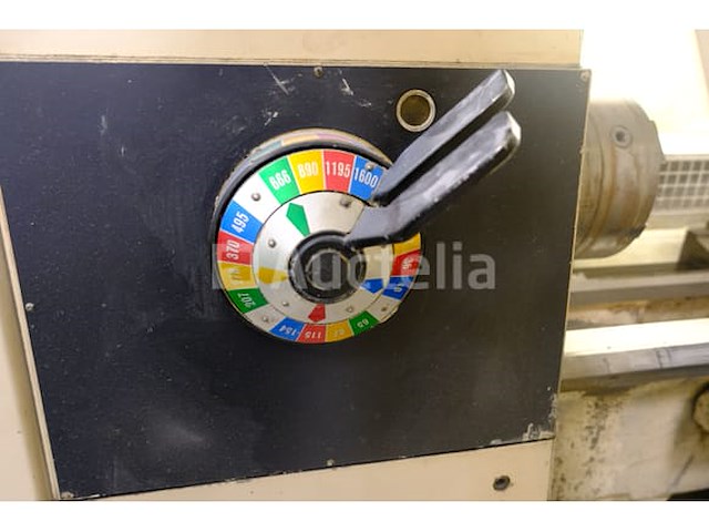 Colchester cnc-3000 metalen draaibank - afbeelding 15 van  21
