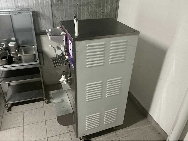 Coldelite compacta 3001 ijsmachine - afbeelding 13 van  19