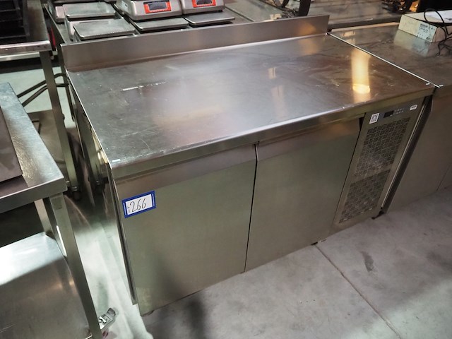 Coldline - afbeelding 1 van  8