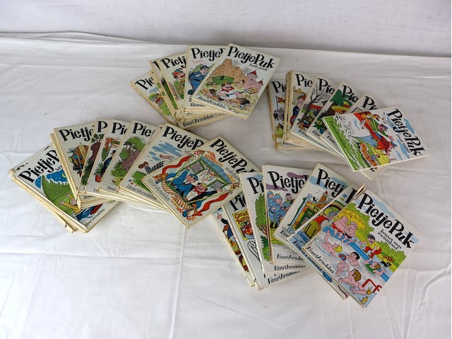 Collectie pietje puk (x31) - afbeelding 1 van  5
