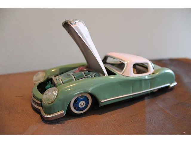 Collectie vintage blikken speelgoed - afbeelding 1 van  52