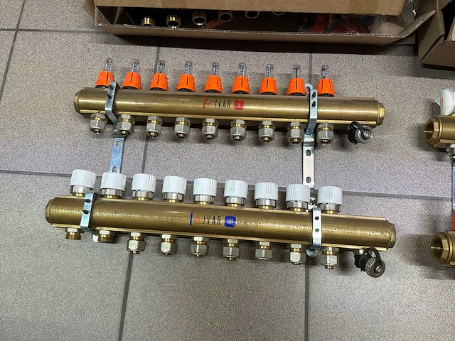 Collector (4x) - afbeelding 5 van  7