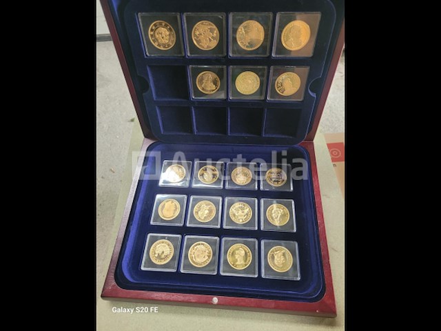 Colletction onderdelen 19 stukken in een koffer - afbeelding 2 van  4