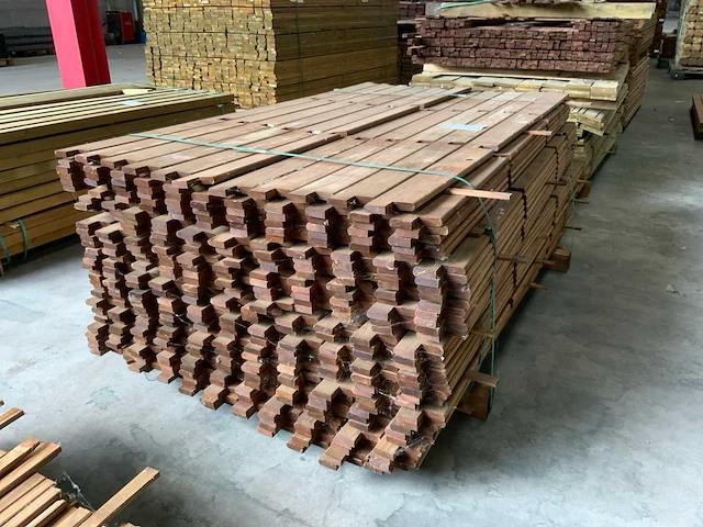 Collstrop partij onderdelen voor houten tuinomheining - afbeelding 2 van  4