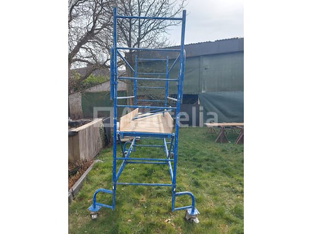 Comabi-buisvormige stalen steigers voor schilders - afbeelding 2 van  2