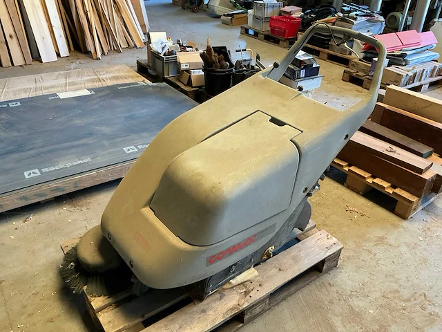 Comac cs 50 bt veegmachine - afbeelding 1 van  9
