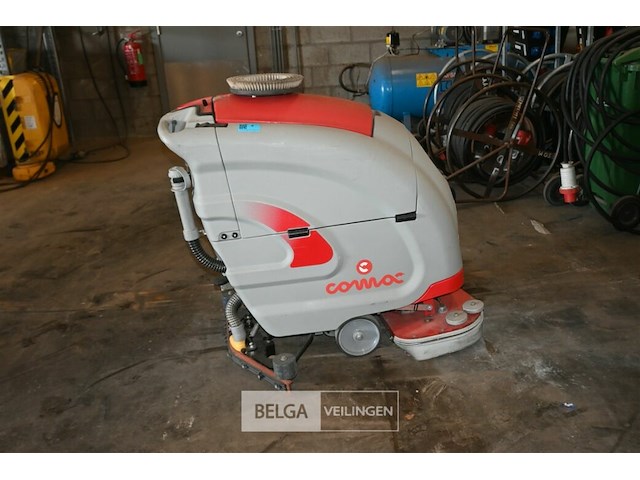 Comac reinigingsmachine - afbeelding 1 van  6