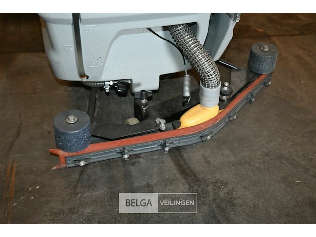 Comac reinigingsmachine - afbeelding 3 van  6