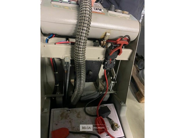 Comac schrobzuigmachine model simpla 45b - afbeelding 6 van  7