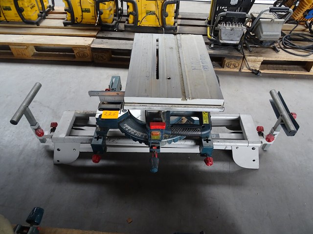 Combi-verstekzaag bosh - afbeelding 1 van  6