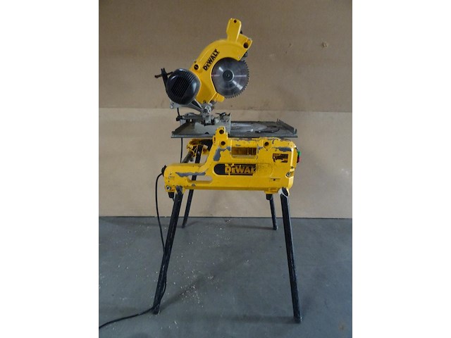 Combi-verstekzaag dewalt - afbeelding 2 van  4