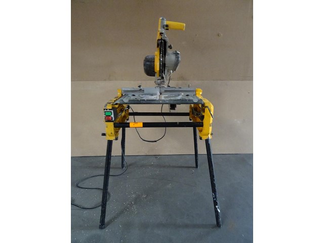 Combi-verstekzaag dewalt - afbeelding 1 van  4