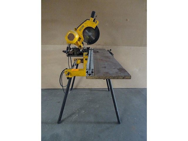 Combi-verstekzaag dewalt - afbeelding 3 van  5