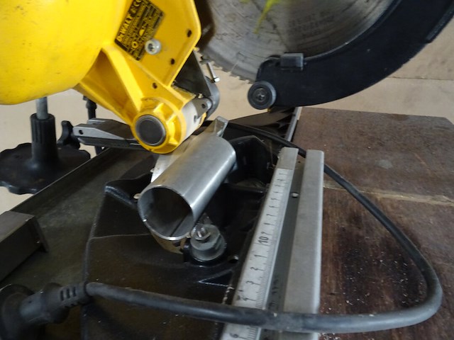 Combi-verstekzaag dewalt - afbeelding 5 van  5