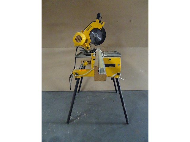 Combi-verstekzaag dewalt - afbeelding 3 van  5